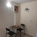 Faro's Pensión *