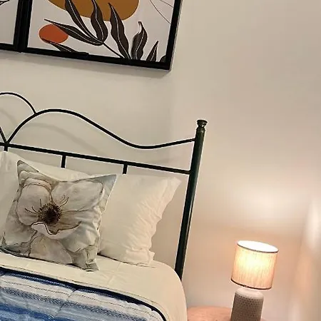 ゲストハウス Faro's バーリ