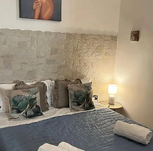 Faro's Guest house *